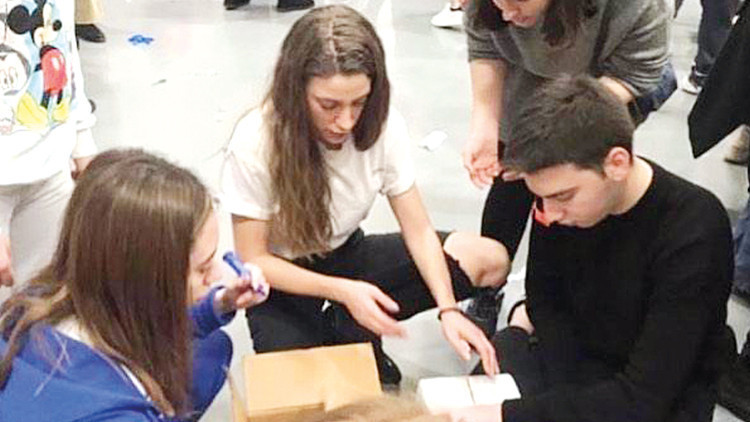 Ateş hepimizin yüreğine düştü