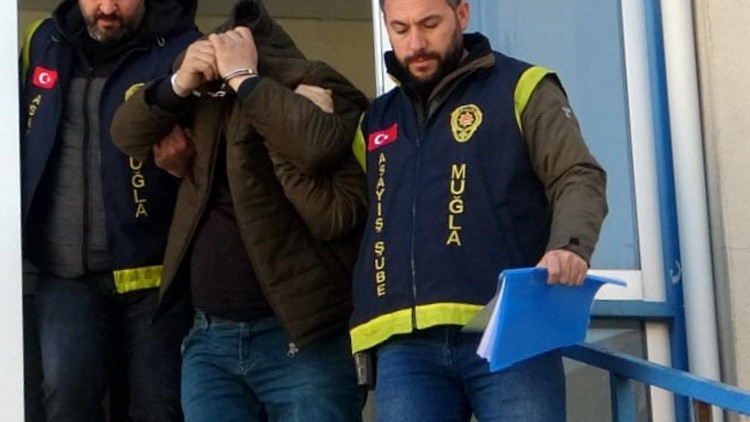 Bakıcılığını yaptığı kadını depremde evden çıkarıp altınlarını çaldı