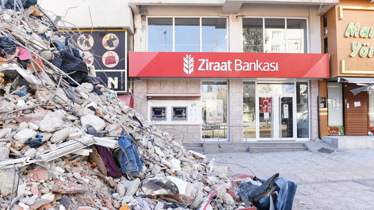 Bankalar Birliği’nden beş il için bankalara tavsiye: Borçları 6 ay faizsiz erteleyin