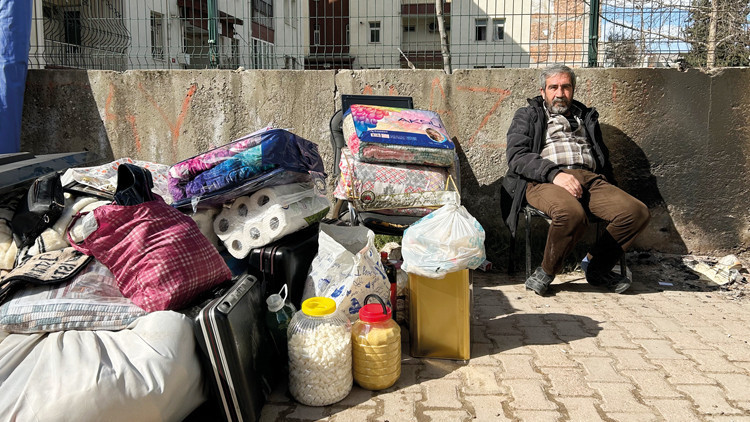 Deprem bölgesinde yerinde istihdam hazırlığı: Bölgede işgücü göçü olmamalı Deprem bölgesinde yerinde istihdam hazırlığı: Bölgede işgücü göçü olmamalı