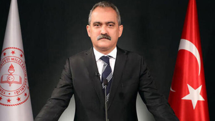Okullar ve Öğretmenevlerinde 465 bin afetzede kalıyor Okullar ve Öğretmenevlerinde 465 bin afetzede kalıyor