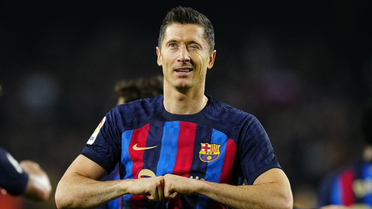 Robert Lewandowski, Barcelona’ya çabuk alıştı