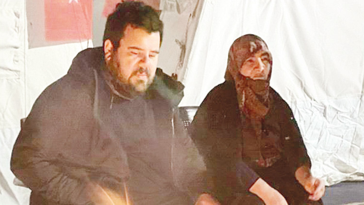 Ünlülerden desteğe devam Ünlülerden desteğe devam