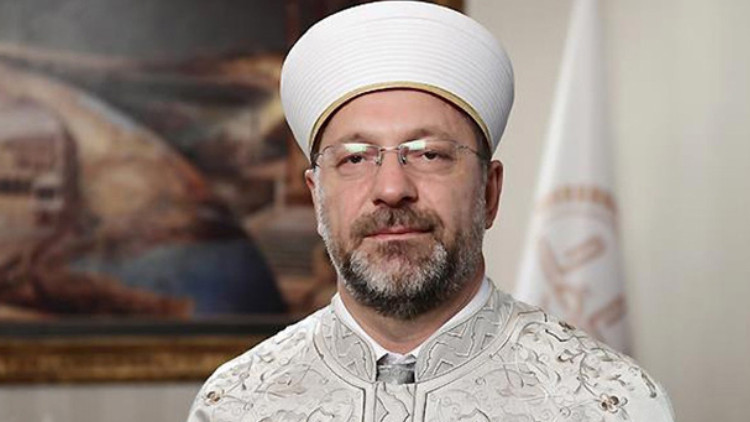 Diyanet İşleri Başkanı Erbaş Kahramanmaraş çadır kentte Berat gecesi programına katıldı