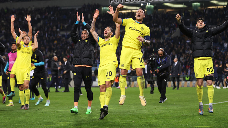 Hakan Çalhanoğlu manşetlere çıktı Inter, Portoyu eleyince...