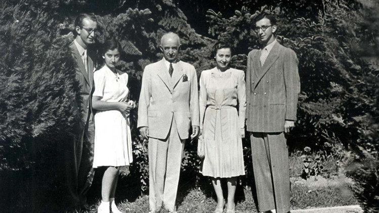 Cumhuriyetle yaşıt bir serüven