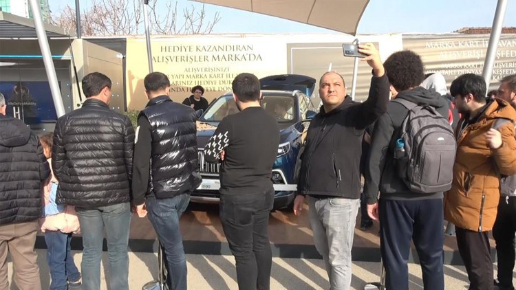 Togg, Bursada büyük ilgi gördü Togg, Bursada büyük ilgi gördü