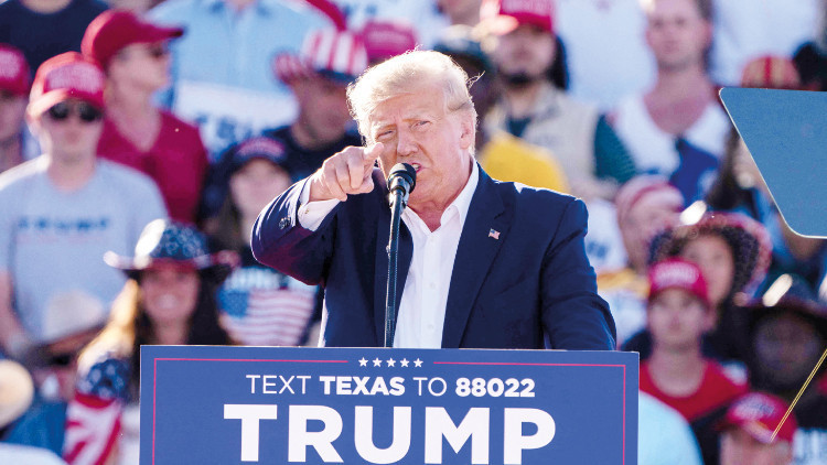 Trump ‘2024’ için ilk mitingini yaptı