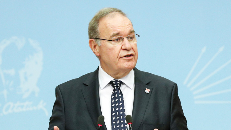 CHP: Gençleri de kadınları da tanımıyorlar
