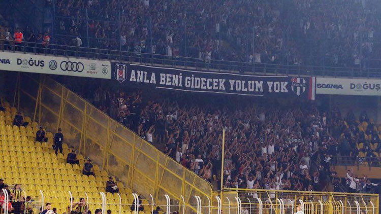 Fenerbahçe - Beşiktaş maçı için taraftar kararı Beşiktaş...