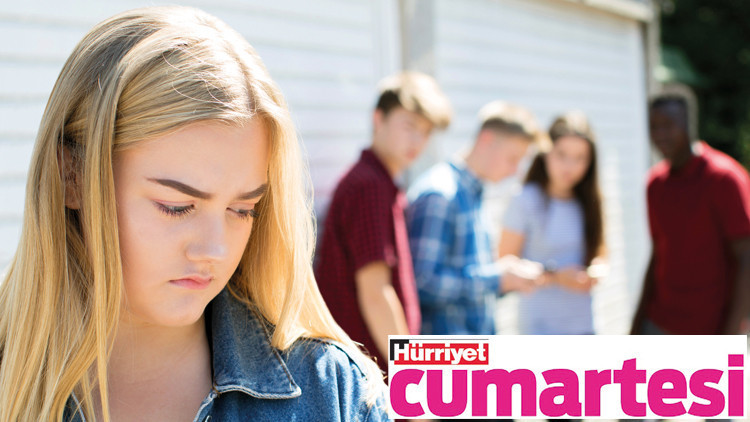 ‘Gençlerle iletişim kurmanın yolu tavsiye vermek değil, birlikte ayrımcılık konulu filmler izleyebilir, sosyal sorumluluk projelerine katılabiliriz’