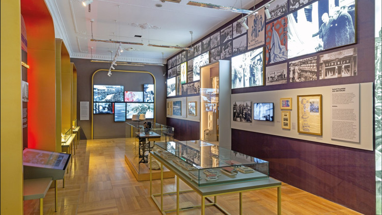 Cumhuriyet’in coşkulu ilk adımları