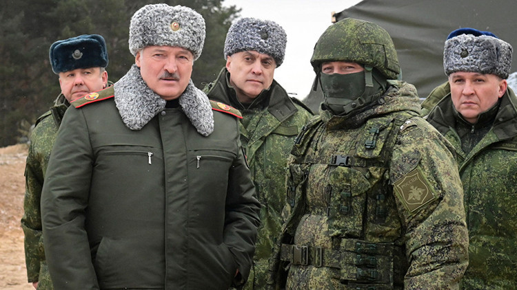 Tansiyonu yükselten açıklama Batı hazırlık yapıyor, ülkemizi işgal edecekler Tansiyonu yükselten açıklama Batı hazırlık yapıyor, ülkemizi işgal edecekler