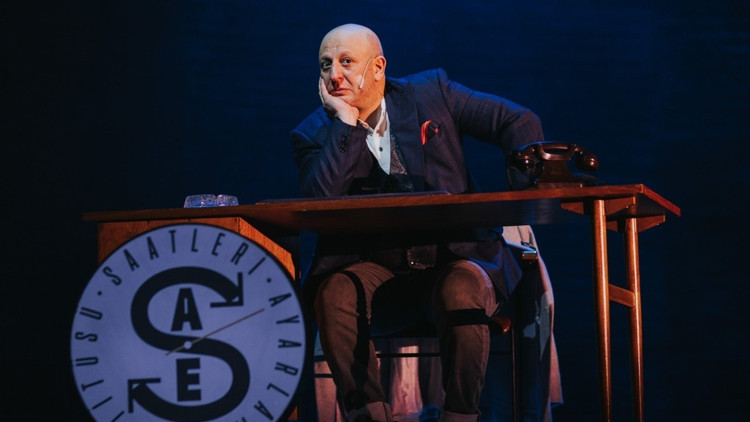 Hayri İrdal artık sahnede