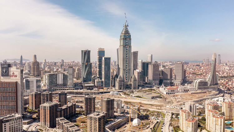 Finans Merkezi’nde bankalar faaliyette