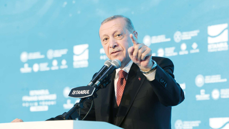 Sandığın renginden en ufak bir şüphe duymuyorum