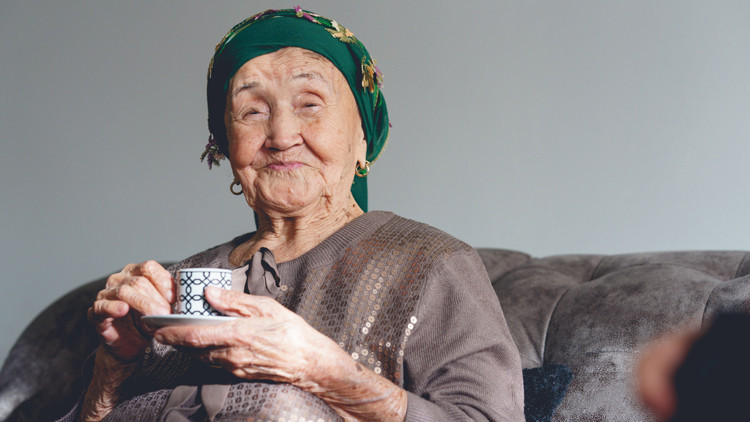 Asırlık insanlar uzun yaşamın sırlarını anlattı... Sürekli yatmayı sevmem, saat 6dan sonra ağzıma lokma atmam