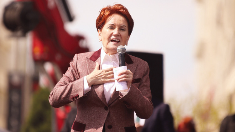 Sıradan bir parti değiliz