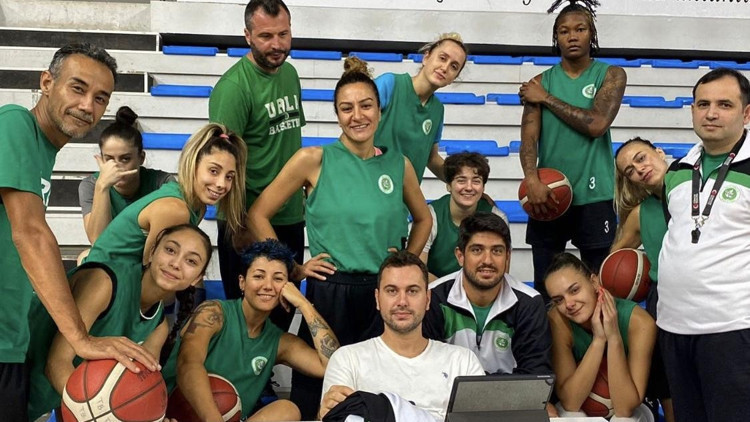 Egeli kadınların basketbol sevgisi