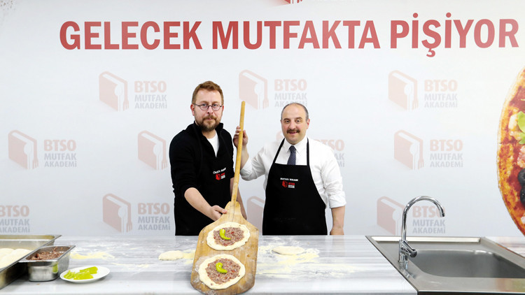 Gastronomi kazanında kaynayanlar