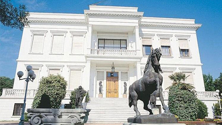 Atlı Köşk’ün açık arttırma ile satışını istedi Atlı Köşk’ün açık arttırma ile satışını istedi