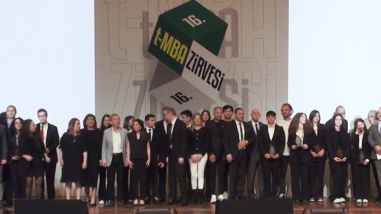 CEO’lar öğrencilerle buluştu CEO’lar öğrencilerle buluştu