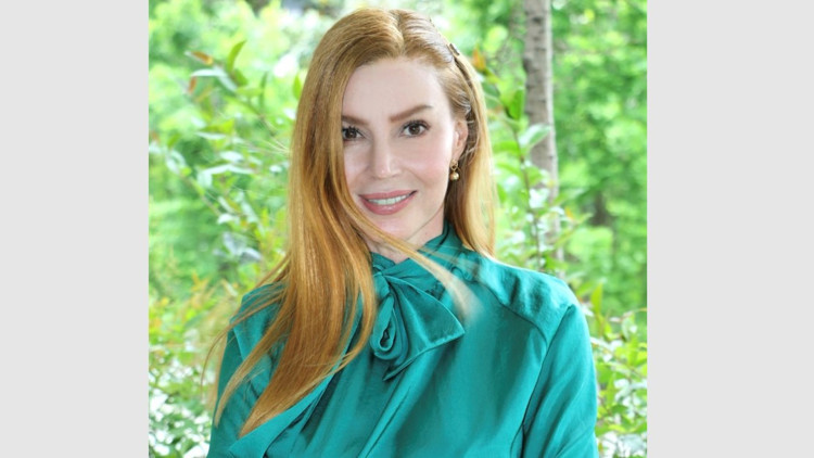 Esra Karagüllenin yeni kitabı BUBU Türkan Saylanı Anlatıyor raflarda