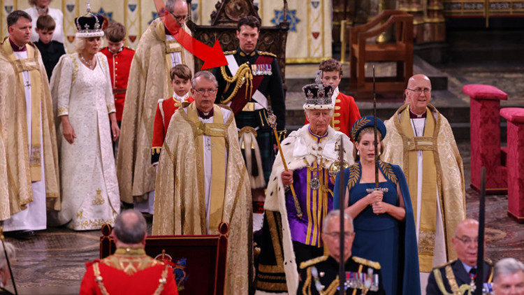 Buckingham Sarayındaki yakışıklı, Kralı bile gölgede bıraktı: Kalp atışları hızlandı