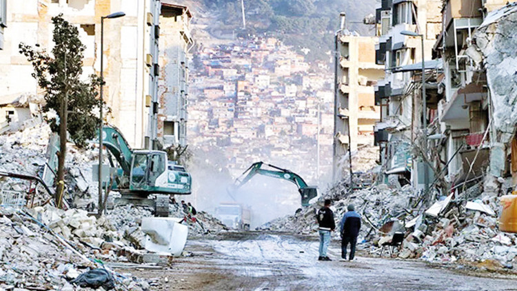 Deprem Alman şirketi de etkiledi Deprem Alman şirketi de etkiledi