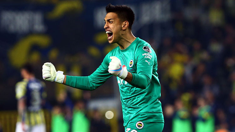 Fenerbahçede İrfan Can Eğribayattan sözleşme müjdesi