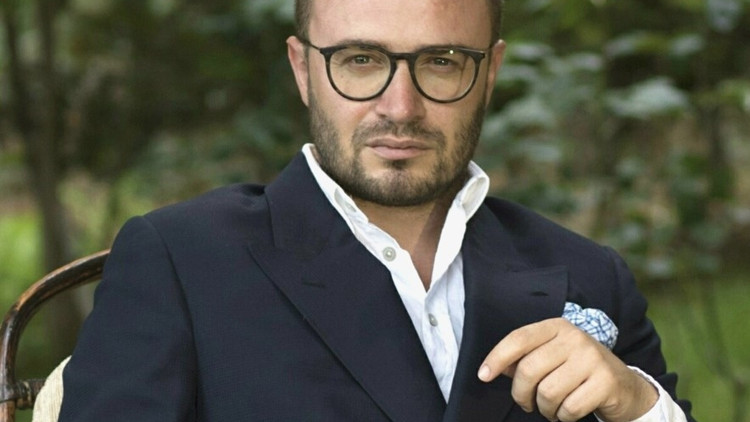 Nihat Özdal: Özel