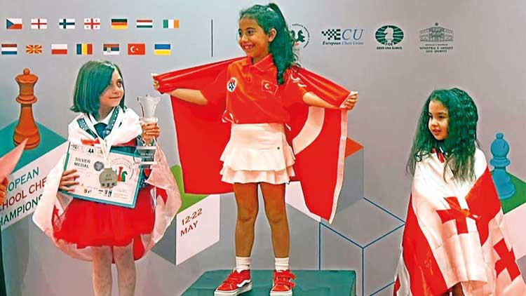 Santrançta genç milliler Avrupa’yı ‘şah mat’ etti Santrançta genç milliler Avrupa’yı ‘şah mat’ etti