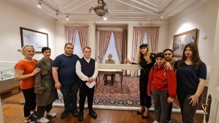 AKDEV, Atatürk’ü andı