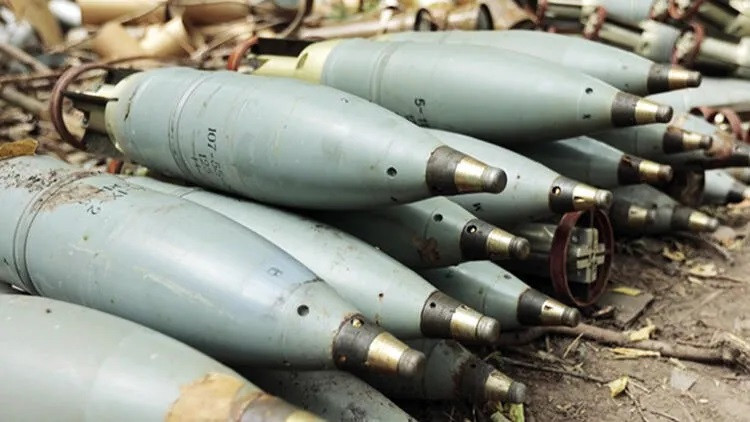 AB, Ukraynaya 220 bin top mermisi ve bin 300 füze gönderdi AB, Ukraynaya 220 bin top mermisi ve bin 300 füze gönderdi