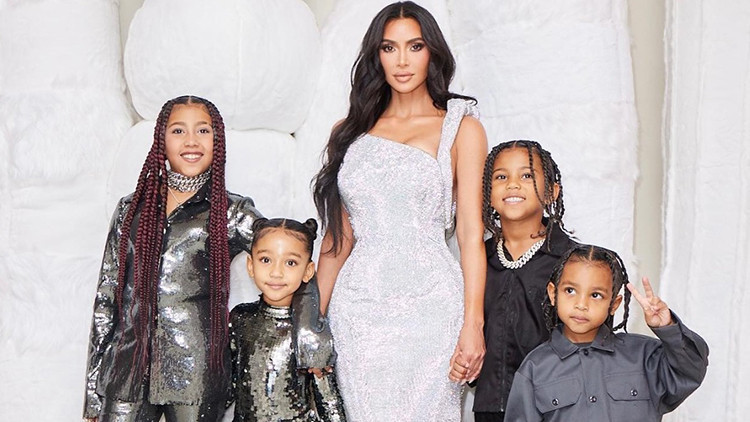 Bekar anne olmak çok zor demişti… Gelen tepki sert oldu: Senin çocuklarını dadılar büyütmüyor mu