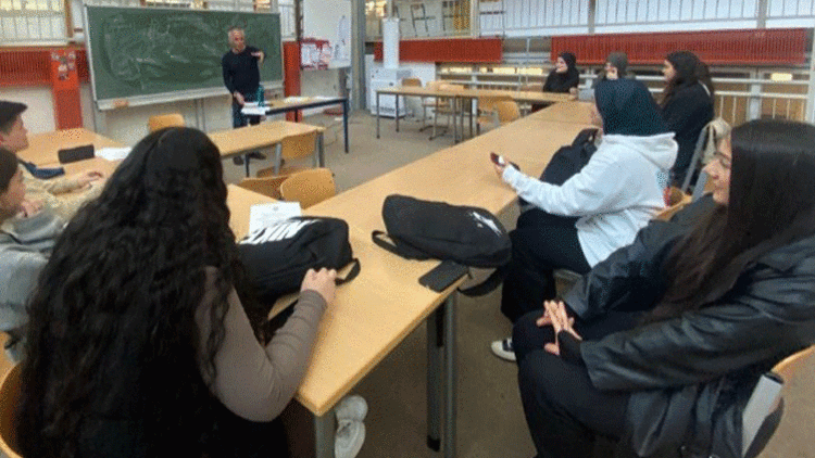 Bielefeld’de Türkçe dersi zaferi