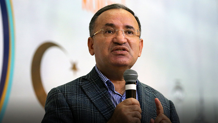 Bakan Bozdağ: HDPye verdiği sözü mü yoksa imzaladığı protokol mü yalan Bakan Bozdağ: HDPye verdiği sözü mü yoksa imzaladığı protokol mü yalan