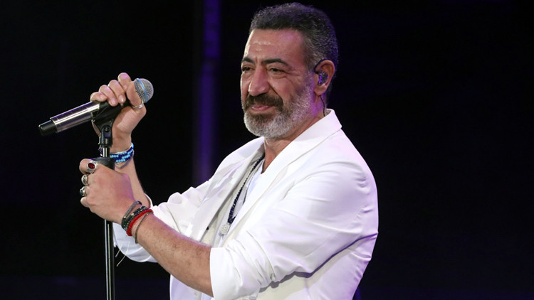 Hakan Altunla arabesk gecesi