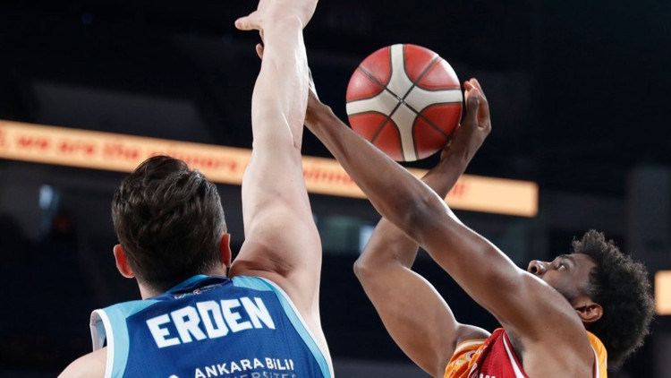 Galatasaray NEFten Türk Telekoma 15 sayı fark Seriye denge geldi...