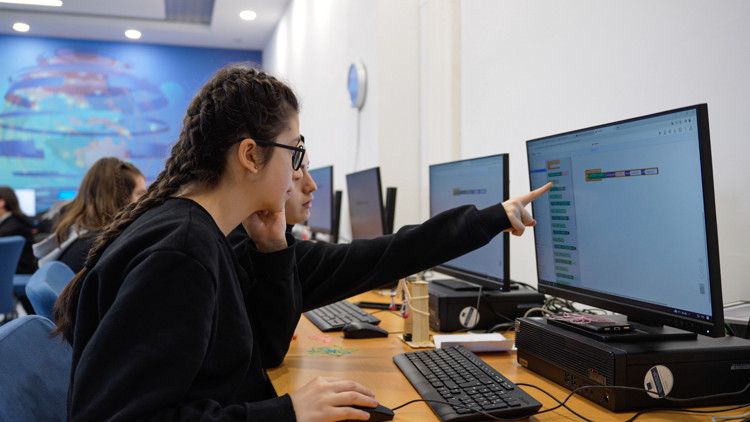 ‘Kız çocukları gelişirse her şey değişir’