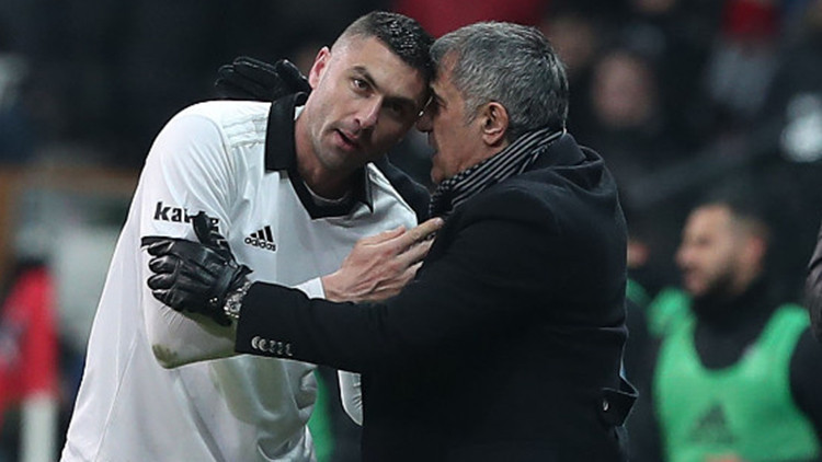 Son Dakika: Beşiktaştan Burak Yılmaz formülü Şenol Güneş ısrar edince... Son Dakika: Beşiktaştan Burak Yılmaz formülü Şenol Güneş ısrar edince...