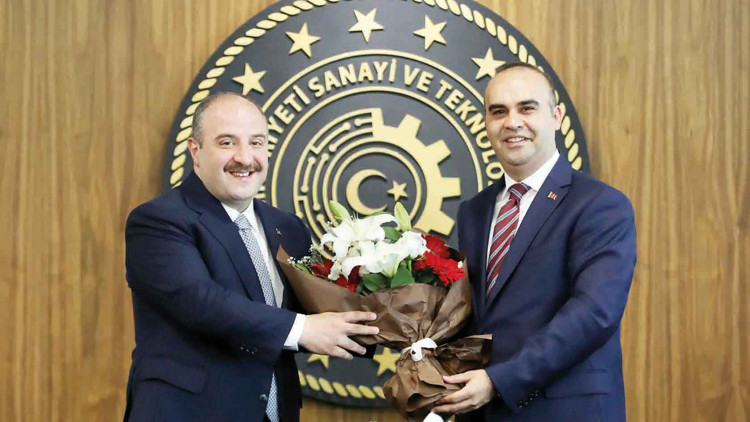 Teknolojide milli hamleler