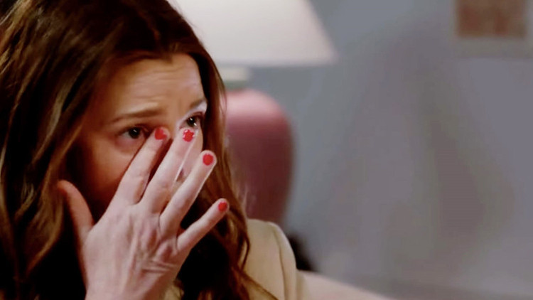 Ünlü oyuncunun sözleri olay oldu: Ben annem ölsün demedim... Nasıl ağzıma yakıştırdınız bu sözleri