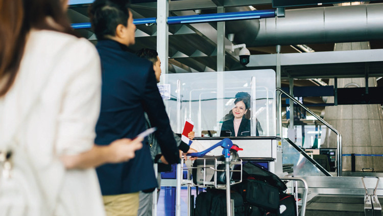 Girişlerde sistematik sorun AB’den vize alabilenler de ya tarihi kaçırıyor ya da havalimanında bekliyor