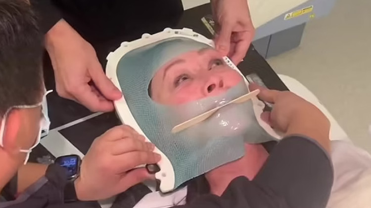 Bu dizide oynayanın yüzü gülmedi: Kötü haberi böyle duyurdu: Hastalık beynime sıçradı Bu dizide oynayanın yüzü gülmedi: Kötü haberi böyle duyurdu: Hastalık beynime sıçradı