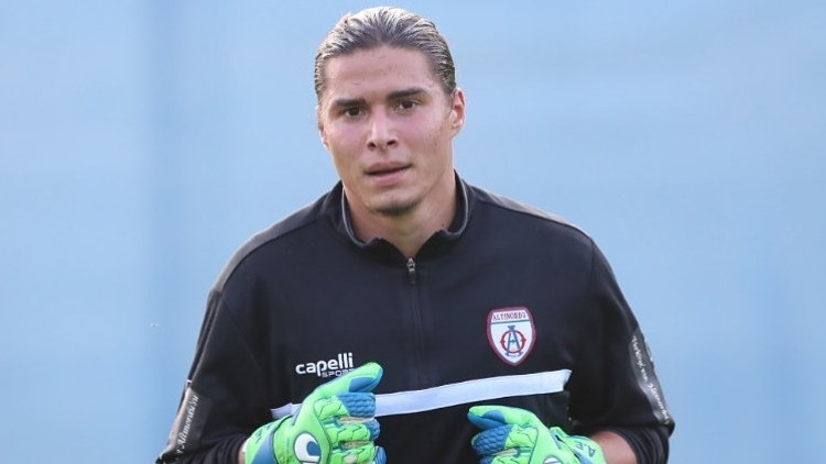 Altınordu kalecisi Ali Emre Yanara Süper Ligden 3 talip Altınordu kalecisi Ali Emre Yanara Süper Ligden 3 talip