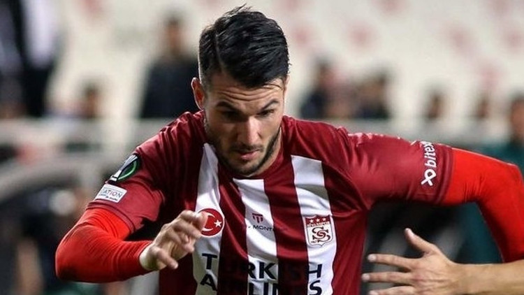 Göztepe, Robin Yalçın ile temasta Göztepe, Robin Yalçın ile temasta