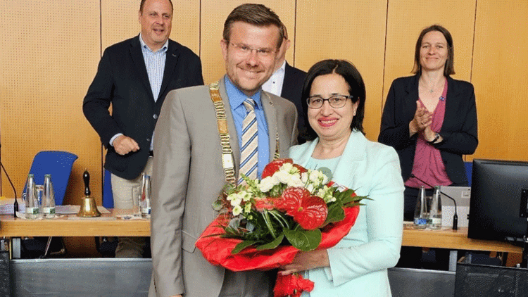 Aynur Kır Nürnberg Belediye Meclisi’nde Aynur Kır Nürnberg Belediye Meclisi’nde