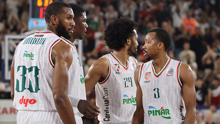 Pınar Karşıyaka sezonu 28 galibiyetle tamamladı