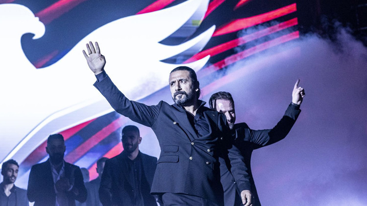 Kürşat Şahin depremzedeler için Loca Fight Club Kick Boks galası düzenledi